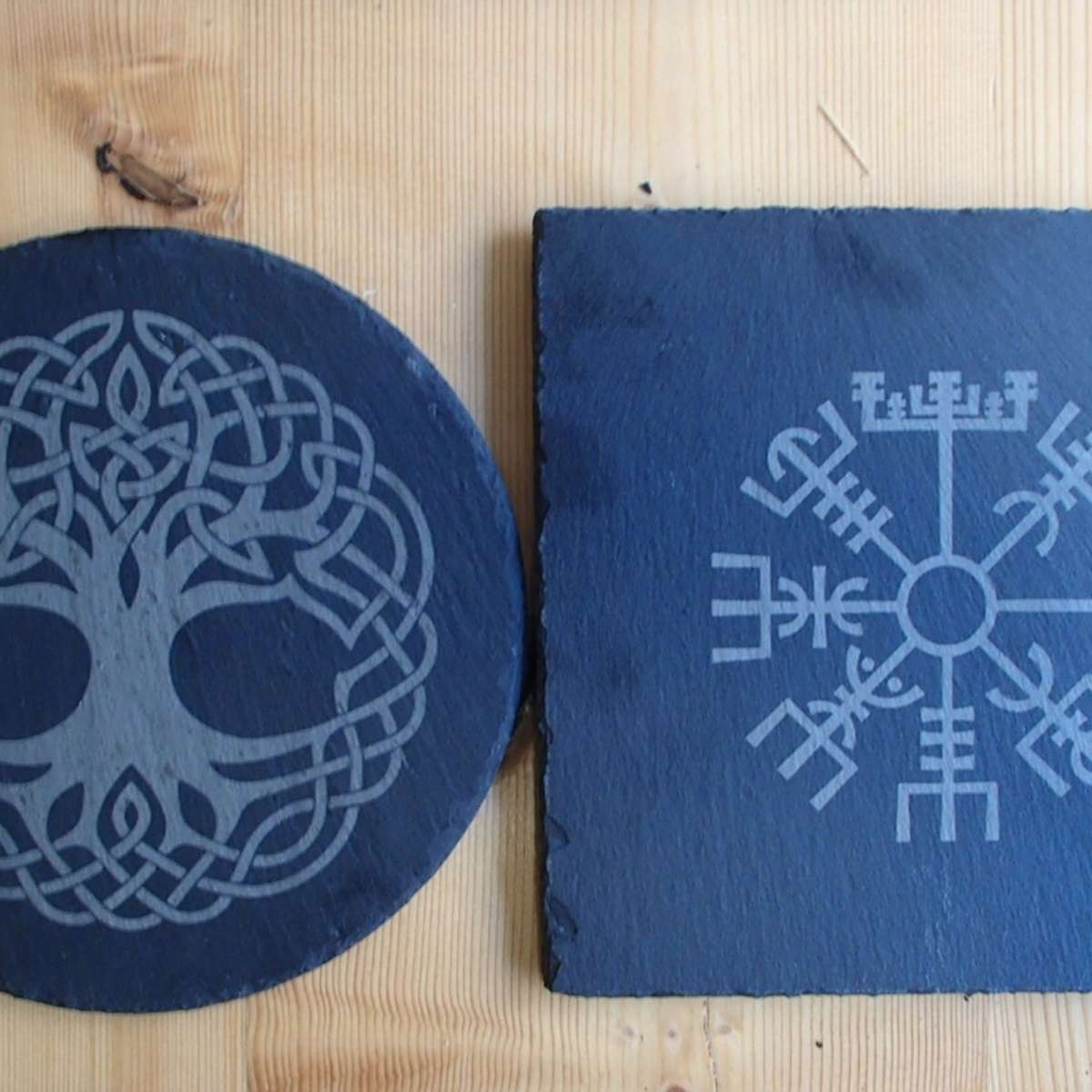 Dessous de plat en ardoise viking