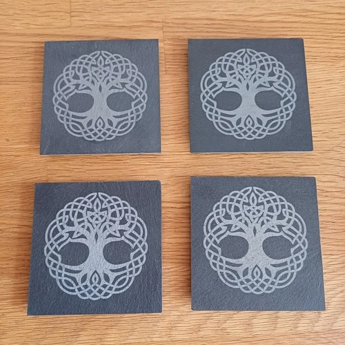 Sous verre en ardoise avec arbre de vie viking yggdrasil