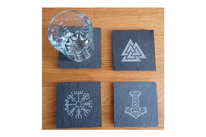 sous verre ardoise vikings mjolnir valknut corbeau vegvisir