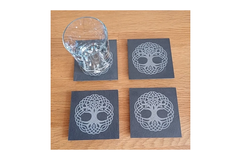 Sous verre en ardoise avec arbre de vie viking yggdrasil
