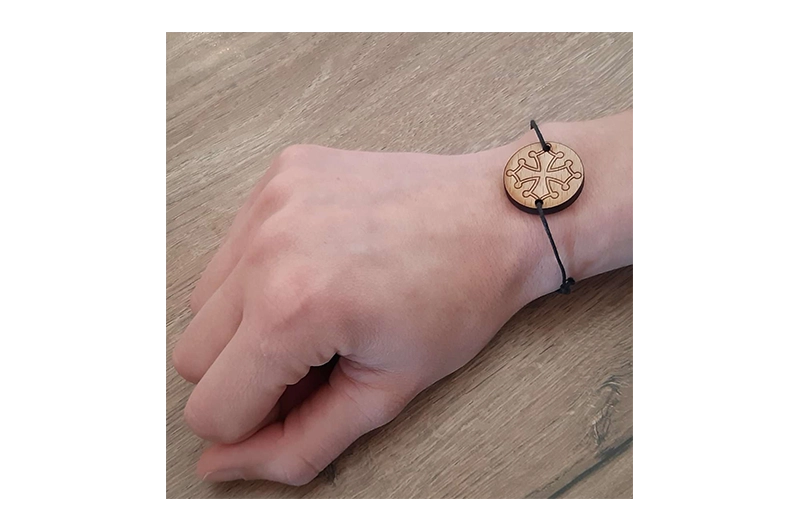Bracelet bois croix Occitane